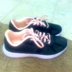 Brand new ladies shoes